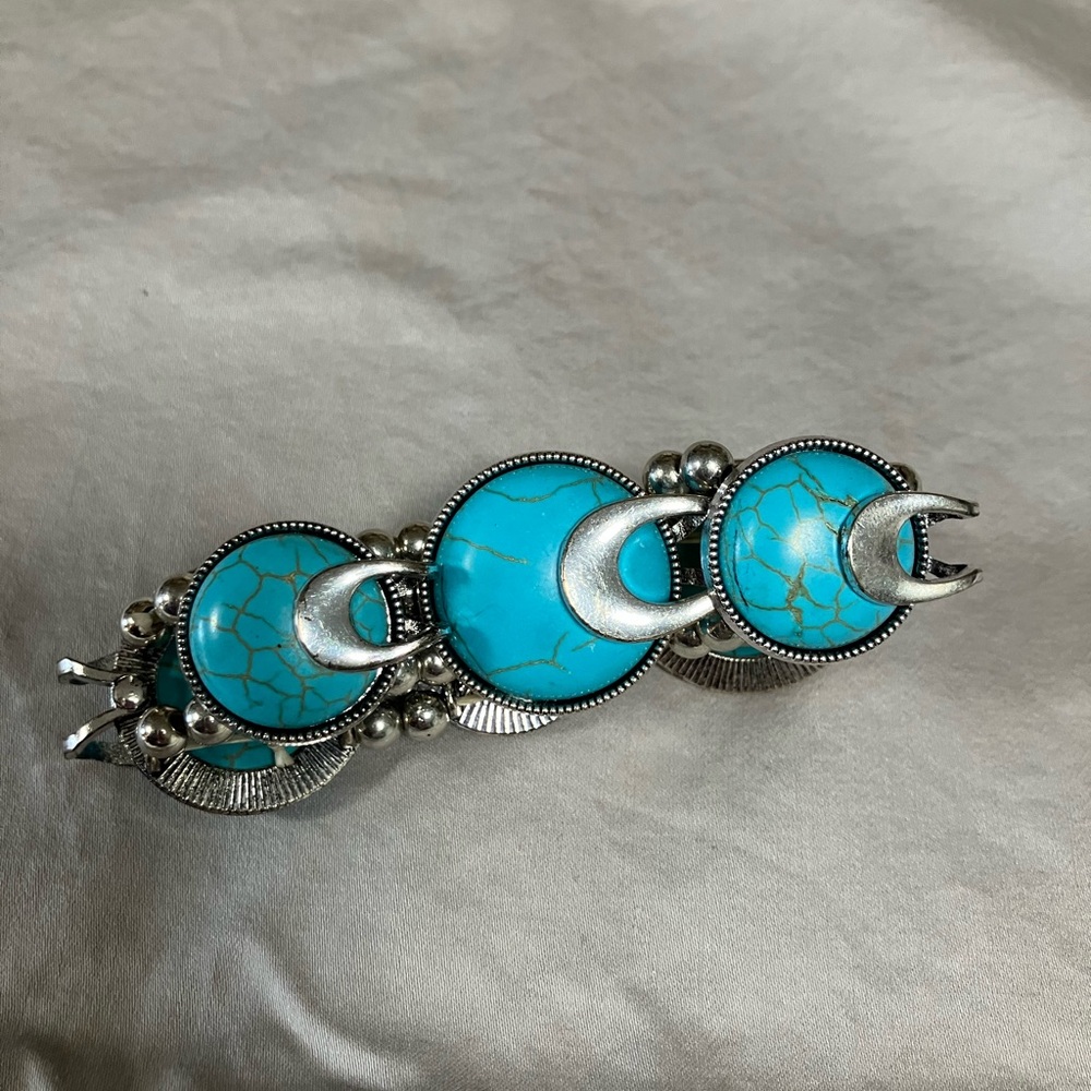 NWOT Paparazzi Turquoise and Silver Bracelet with Ornate Design